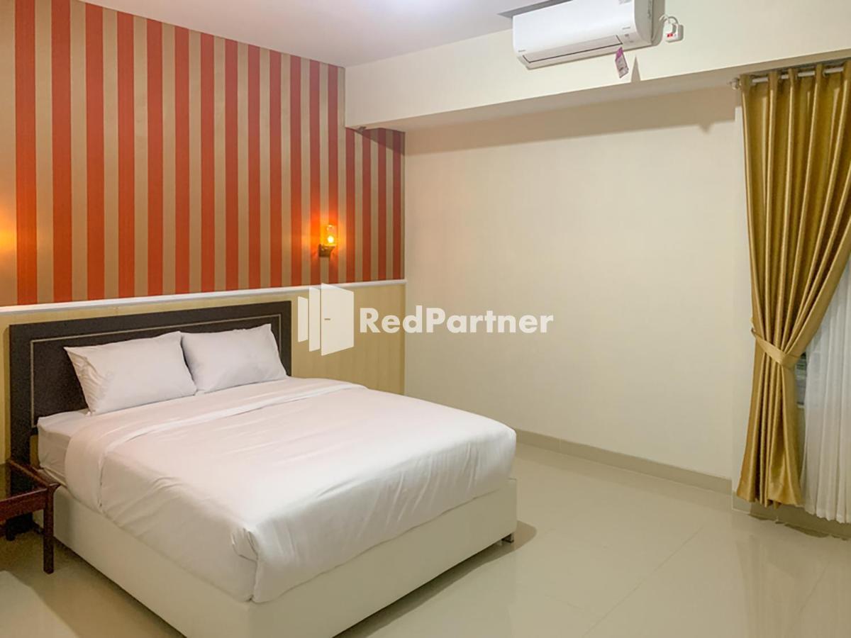 Reddoorz Syariah At Hotel Nuri Indah Dongkelan Yogyakarta 반툴 외부 사진