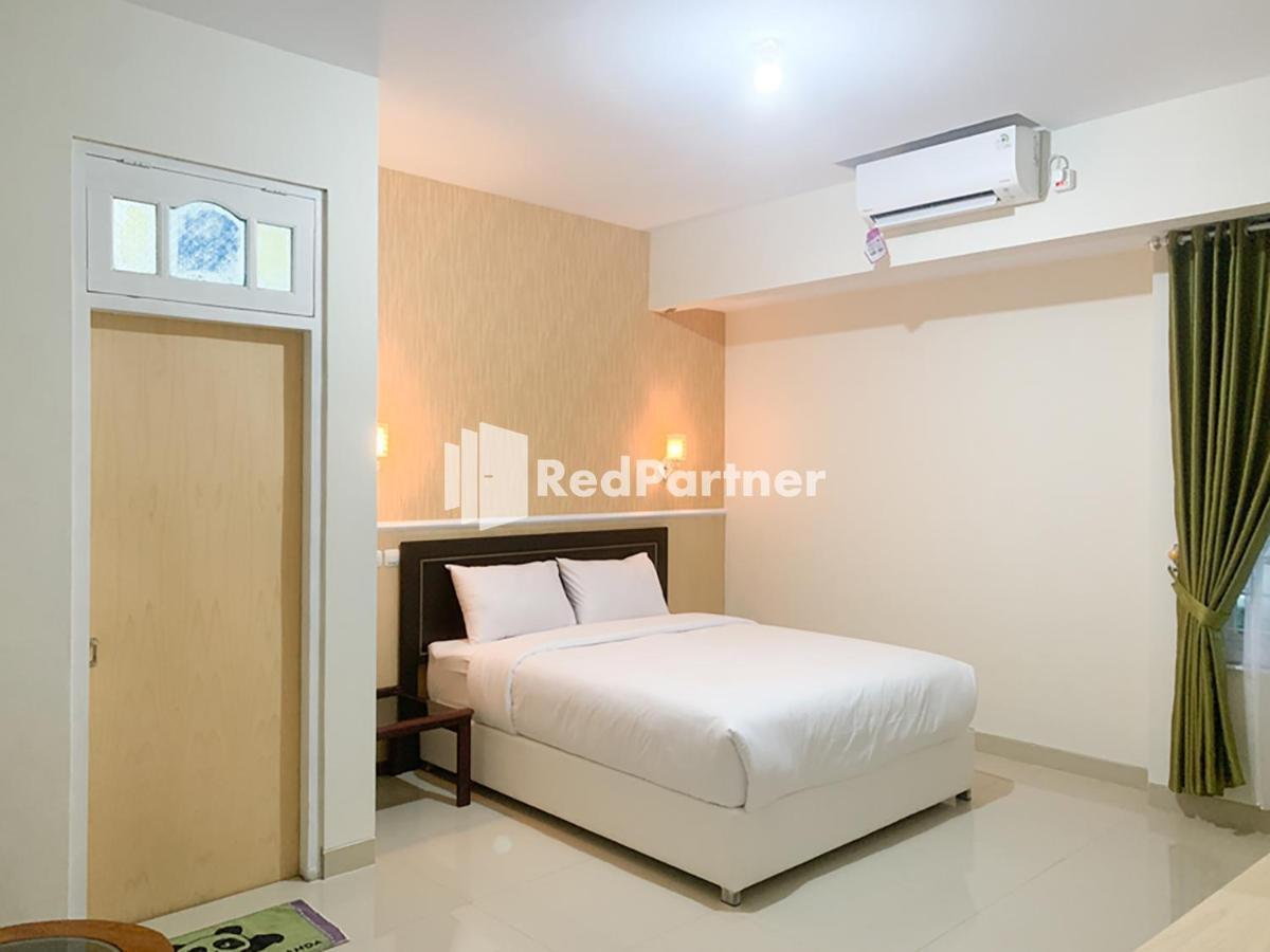 Reddoorz Syariah At Hotel Nuri Indah Dongkelan Yogyakarta 반툴 외부 사진